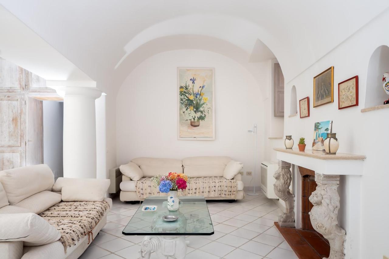 I Tre Soli Apartments By Caprirooms Zewnętrze zdjęcie